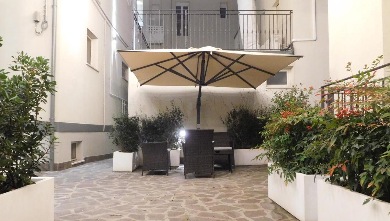 Gabbiano Apartments Rímini Exterior foto